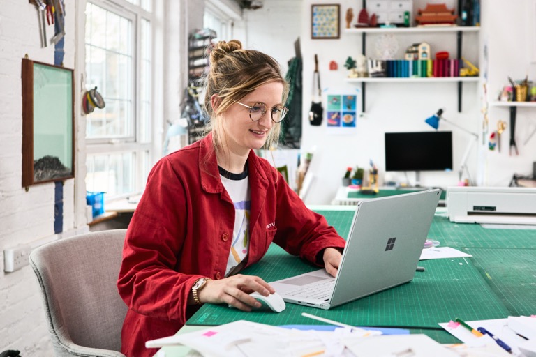 A short written description about the image. Good for accessibility, AL machine learning and search engine optimisation.